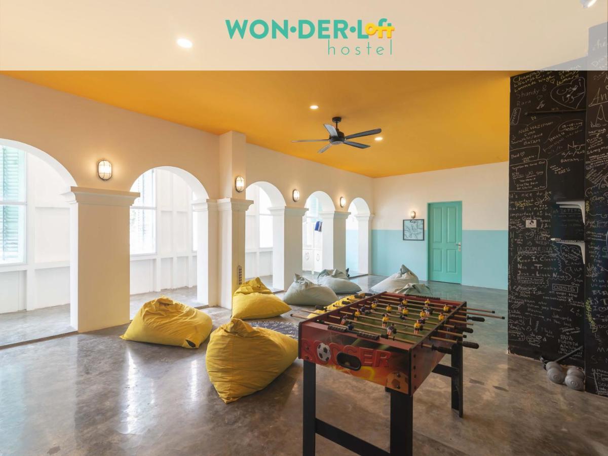 Wonderloft Hostel Kota Tua Jakarta Exterior foto