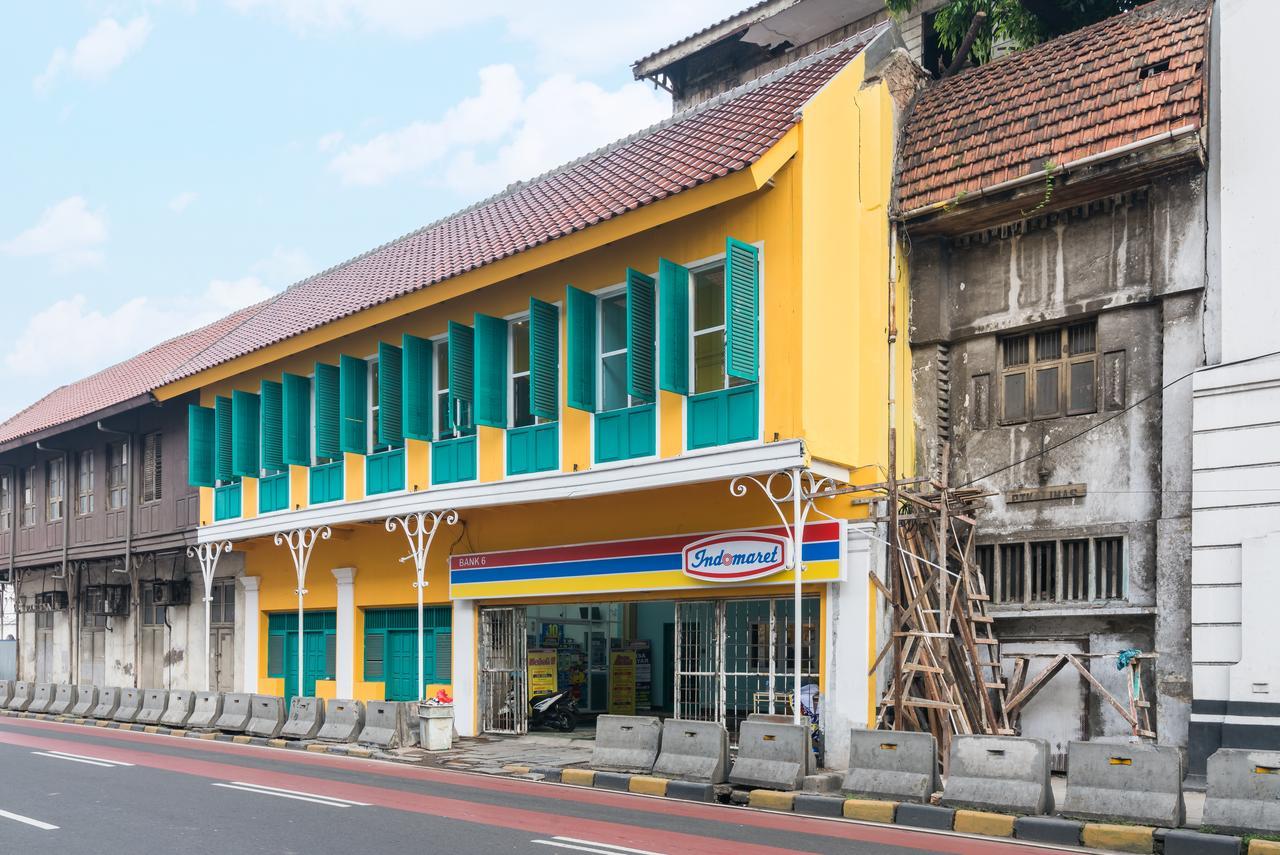 Wonderloft Hostel Kota Tua Jakarta Exterior foto